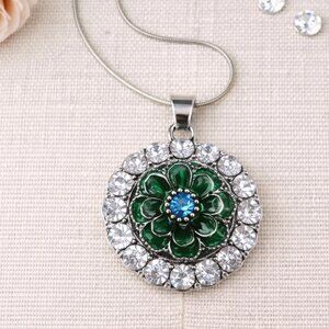Silver Rhinestone Round Snap Necklace Green Enamel Flower Snap